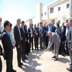 /news/55/کلنگ-زنی-آغاز-عملیات-اجرایی-فیبر-نوری-در-شهرک